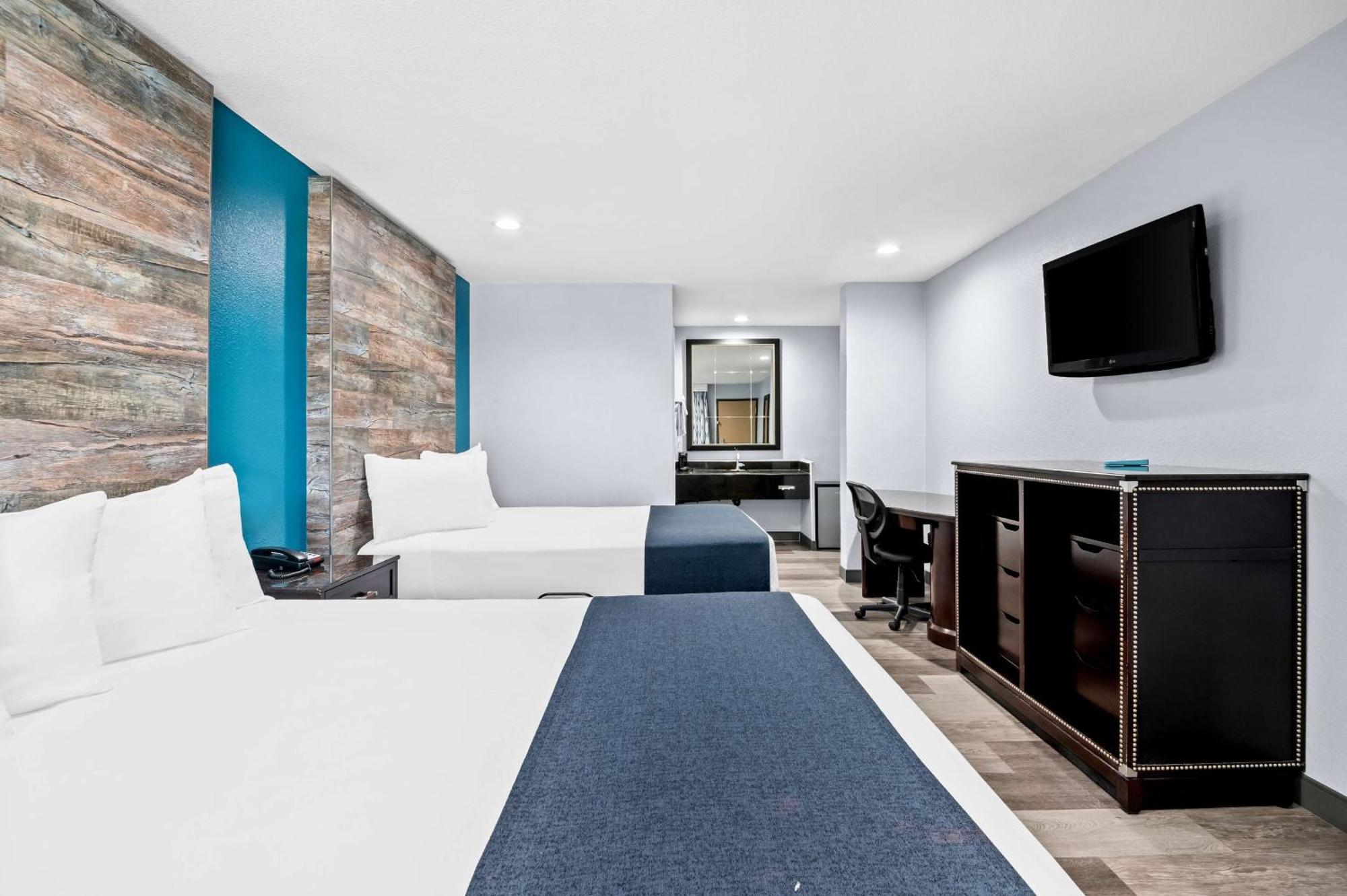 Surestay By Western Anaheim 3*